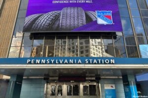 luggage storage Penn Station